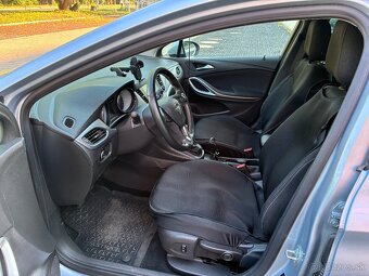 Predám Opel Astra K Combi 1.4 Turbo Benzin 92kW MT6 (2017) - 10