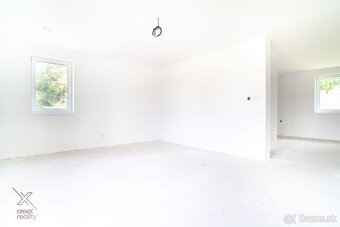 Na predaj priestranný bungalov-novostavba-holodom, Vajkovce - 10