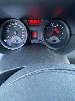 Renault Megane combi 5-miestne r.v. 1Q/2004 - 10
