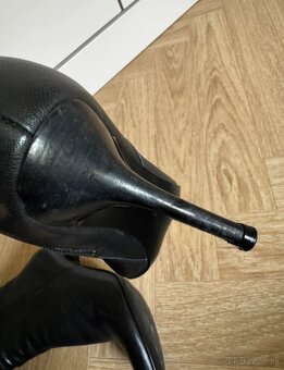 Kožené čižmy GUESS - 10