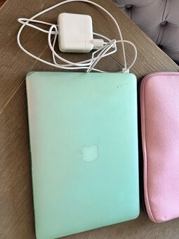 Apple Macbook Air 13" Early 2015 i5 1,6 ghz 8GB - 10