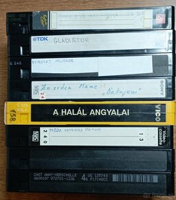 VHS videokazety - 10