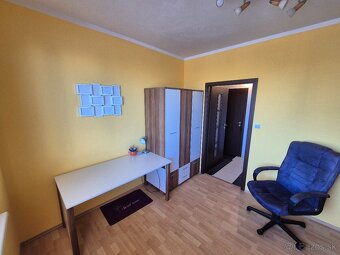 3 izb.byt na prenájom na Pereckej ul.Levice_balkón_zariadený - 10