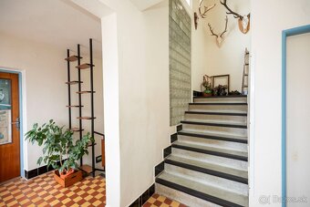 Obrovský viacgeneračný dom, dom s podnikaním, ZV Sekier - 10