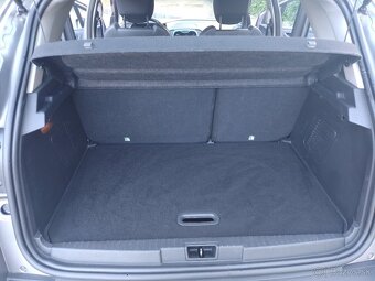 Predám Renault Captur 0.9 tce,rv:2016 - 10