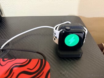 Apple Watch 7 41mm Nike Edition - 10