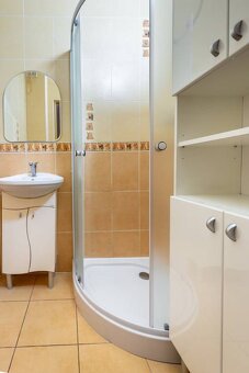 NA PREDAJ tichý do parku orientovaný 1.izb byt oproti Novej - 10