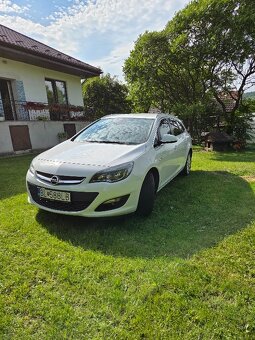 Opel Astra Sports Tourer 1.4T Benzin 2015 - 10