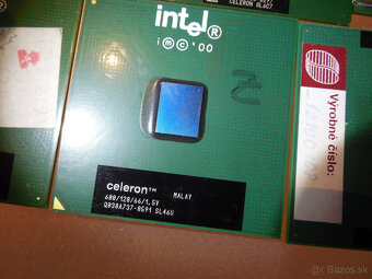 amd a intel 90roky vid.foto za 10e kus.Ten tualatin uz neni - 10
