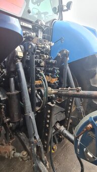Predám traktor New Holland T7.250 - 10
