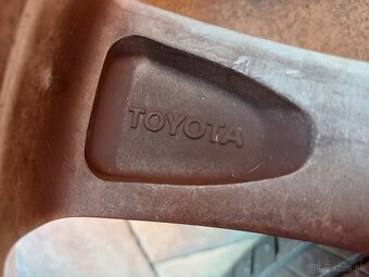 hlinikové disky Toyota RAV-4,---71/2x18-ET-45---5x114,3 - 10