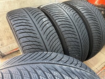 235/50R19 zimne - 10