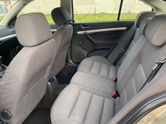 PREDÁM  ŠKODA OCTAVIA 2 1.6.MPI ROK VYR 2005 - 10