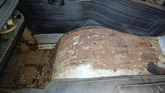 Škoda 1203 zo šiltom - 10