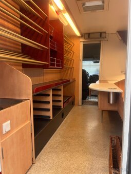 Pojízdná prodejna na pečivo - 10