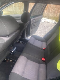 Golf 4 - 10