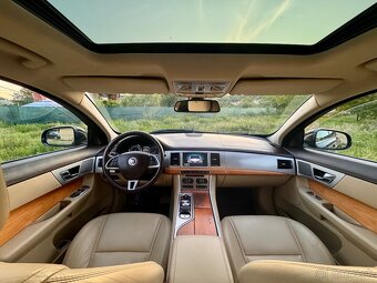 Jaguar XF 3.0D Premium Luxury 177kw 2013 (full výbava) - 10