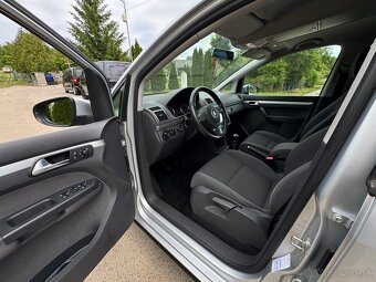 Volkswagen Touran 2011 - 10