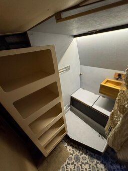 Obytná dodávka Iveco Daily - 10