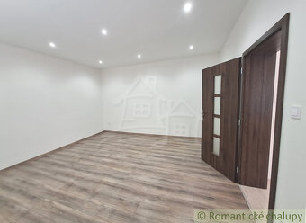 Kompletne zrekonštruovaný dvojizbový rodinný dom v obci Mo - 10