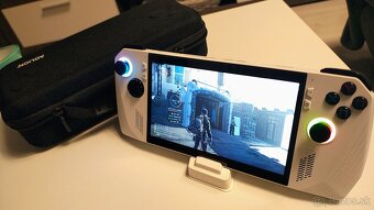 Lenovo Legion 5, Asus ROG Ally - 10
