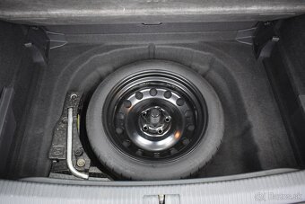 Volkswagen Golf Sportsvan 1,4 TSi 92 kW, 1.maj,NAVI,XEN,LED - 10