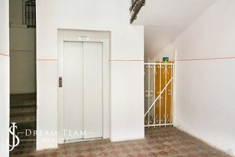 Krásna viacúčelová budova vo výbornom stave v centre, Šahy - 10