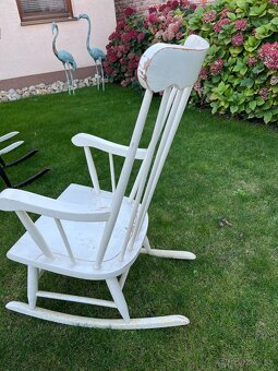 Hojdacie kreslá - 10