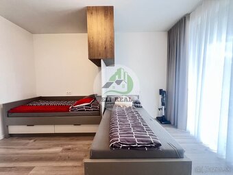 Na prenájom modrený 2 izbový byt s 2 parkovacími miestami - - 10