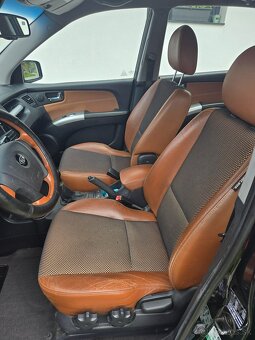 Kia Sportage 2.0 CRDI - 10
