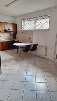 Predaj priestranného rodinného domu v Ružinove_BA II - 10