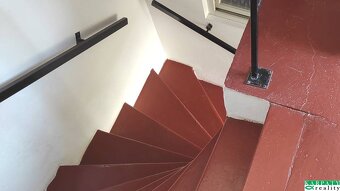 Polyfunkčný dom pri fontáne v srdci Brezovej, bývanie i podn - 10