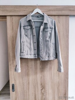 šaty, košeľa, mapové tričko, sveter, pončo, riflové bundy - 10