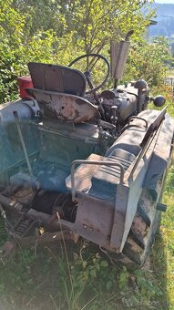 Predám ZETOR 25, funkčný s príslušenstvom - 10