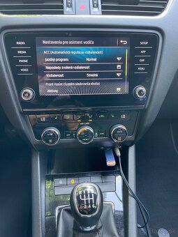 Škoda Octavia Combi 1.8 TSI Business - 10