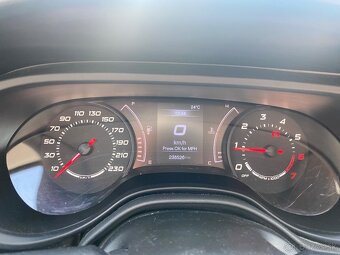 Fiat Tipo 1.4i Benzín 70 kW, Rok výroby 2016 Klimatizácia - 10