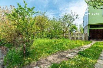POZEMOK SO STAVEBNÝM POVOLENÍM - 332 m2, na Grote - 10
