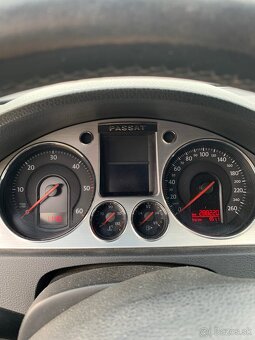 Volkswagen Passat B6 - 10