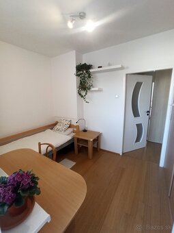 3 izbový byt v centre po kompletnej rekonštrukcii - 10