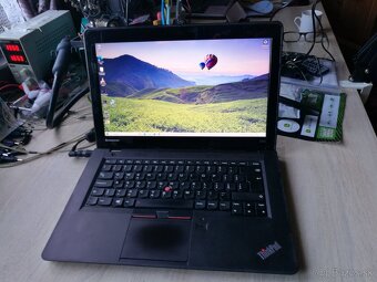 Lenovo. Intel i5. 500 GB SSD hybrid. RAM 8 GB. Nvidia 2 GB. - 10
