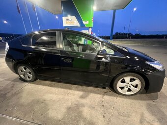 Na predaj: Toyota Prius 1.8 Hybrid + LPG (2013) - 10