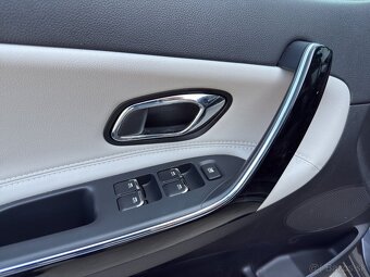 KIA CEED SW 1,6 GDi PLATINUM - 10