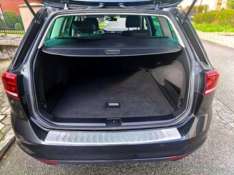 Volkswagen Passat Variant Comfortline 2.0TDI 110KW DSG 2023 - 10