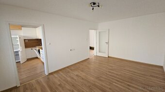 3-izbový byt po kompletnej rekonštrukcii Medvedzie - 10