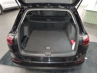 VW Golf 8 Variant 2.0TDI 110kW DSG Weba. - záruka Autodraft - 10