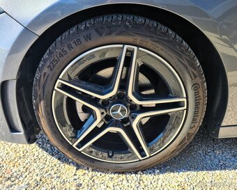 MERCEDES-BENZ A TRIEDA 180 D A/T - 10