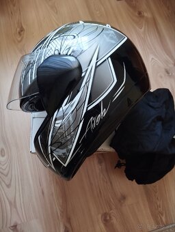 prilba na motorku - 10