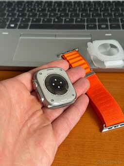 Apple Watch Ultra 2 49mm - len odskúšané, rok zaruka - 10