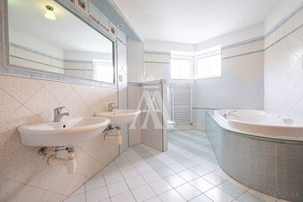 RODINNÝ DOM NA KALVÁRII, SLÁDKOVIČOVA, KOŠICE SEVER - 10