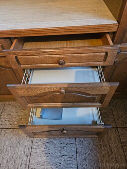 Masívna kuchynská linka z Nemecka so spotrebičmi - 10